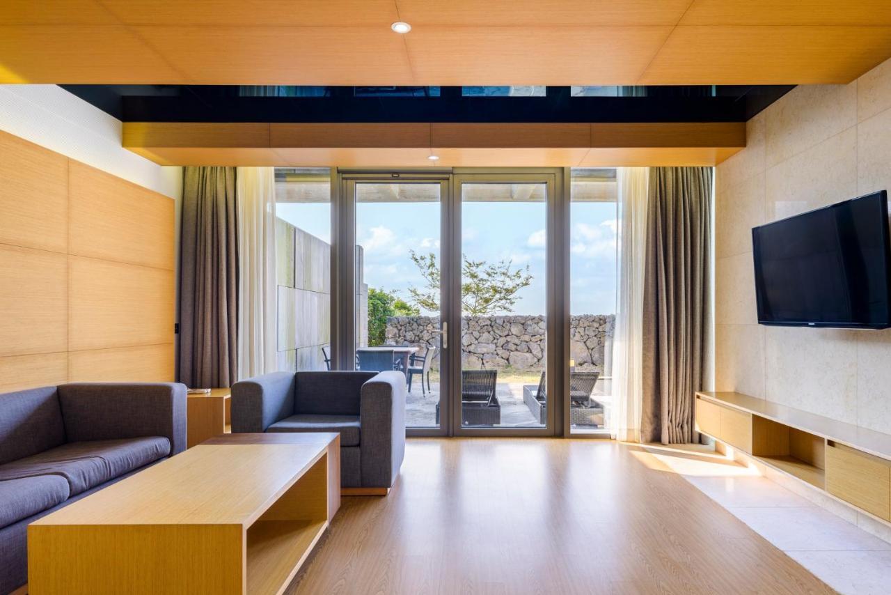 Stanford Hotel & Resort Jeju Exterior photo