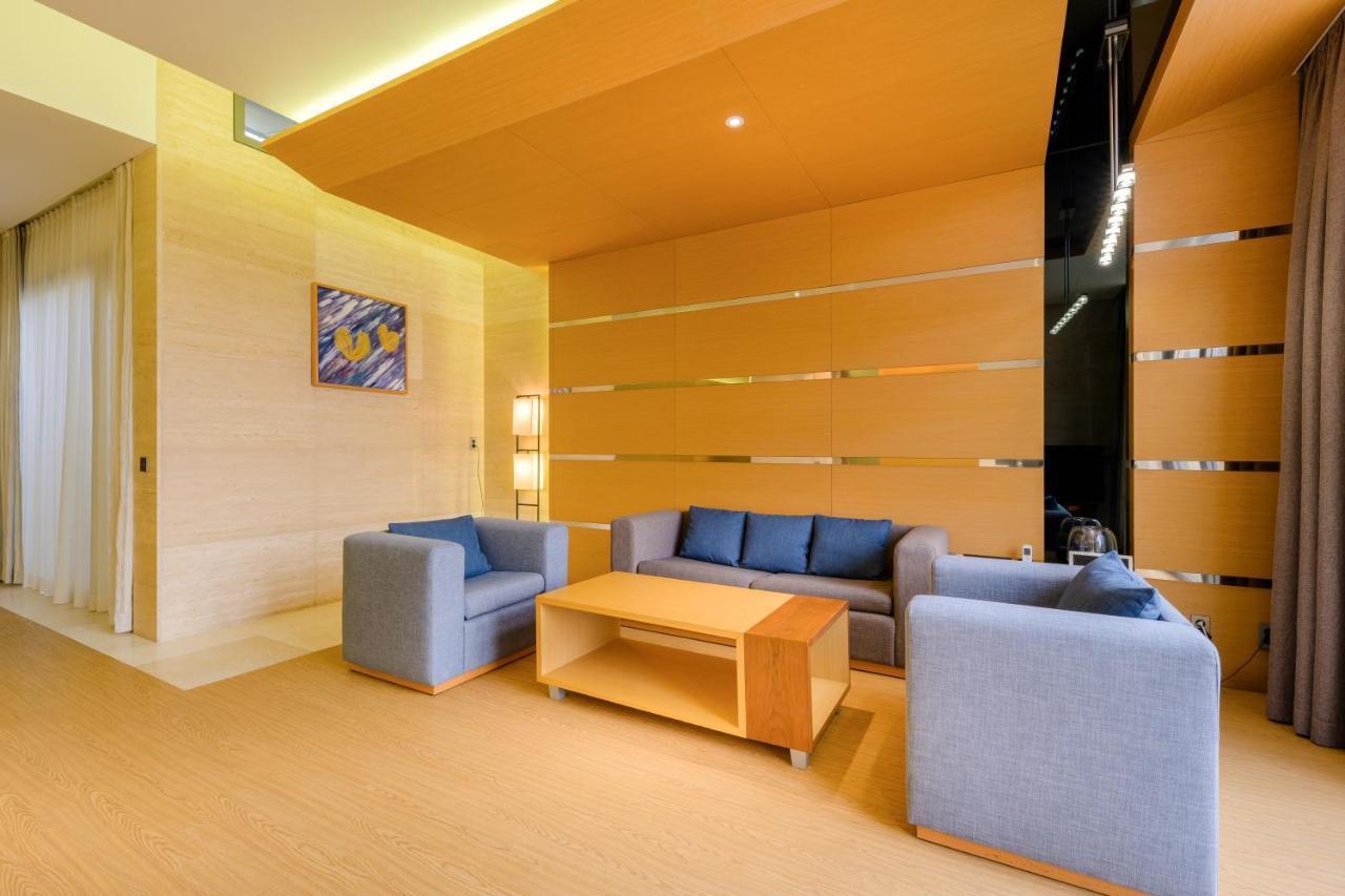 Stanford Hotel & Resort Jeju Exterior photo