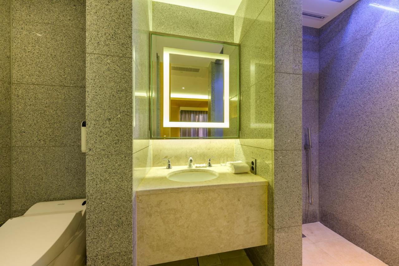 Stanford Hotel & Resort Jeju Exterior photo